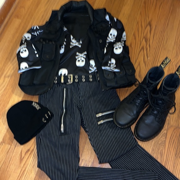 Faux Bullet Proof Molle Vest with Snaps, Clips & Velcro. No working zipper. - Picture 6 of 13